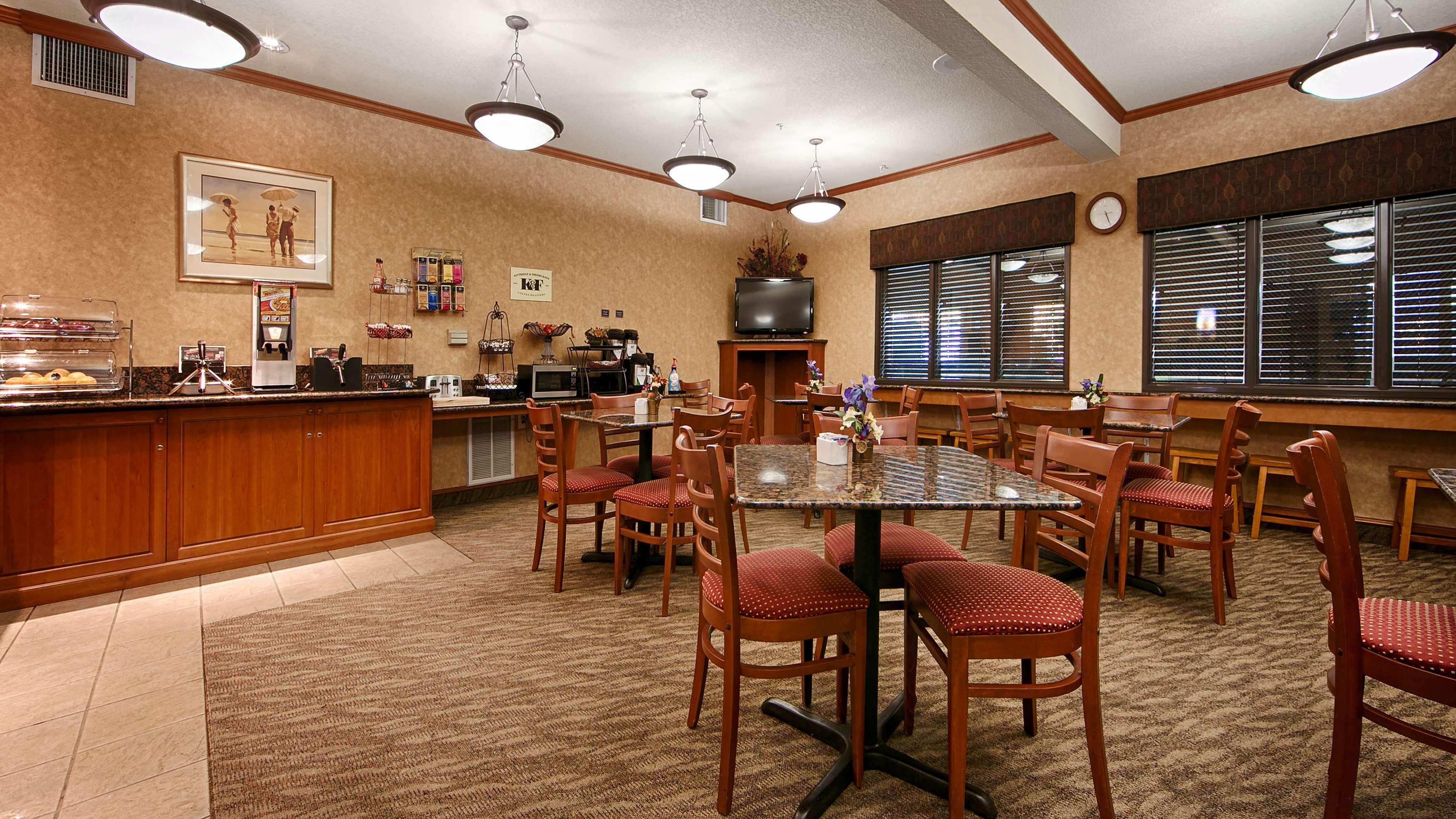 Best Western Plus Northwind Inn & Suites Tigard Exterior foto